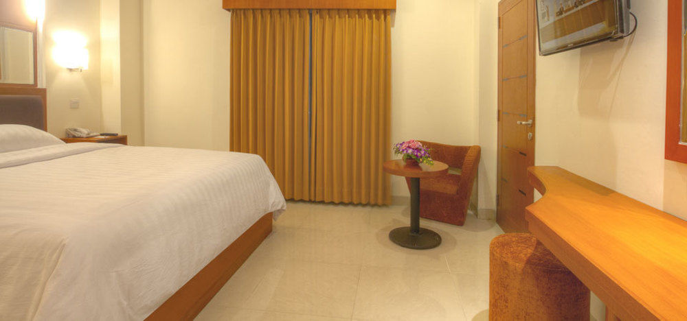 סוראבאיה Hotel Bisanta Bidakara Tunjungan מראה חיצוני תמונה